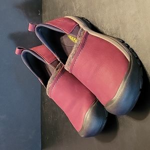NWOT Rustic red slip on Keen shoes